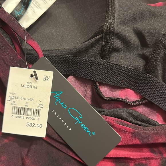 Women's Black & Burgundy Tie Dye Tiered Tankini Top - Aqua Green® - Picture 10 of 12